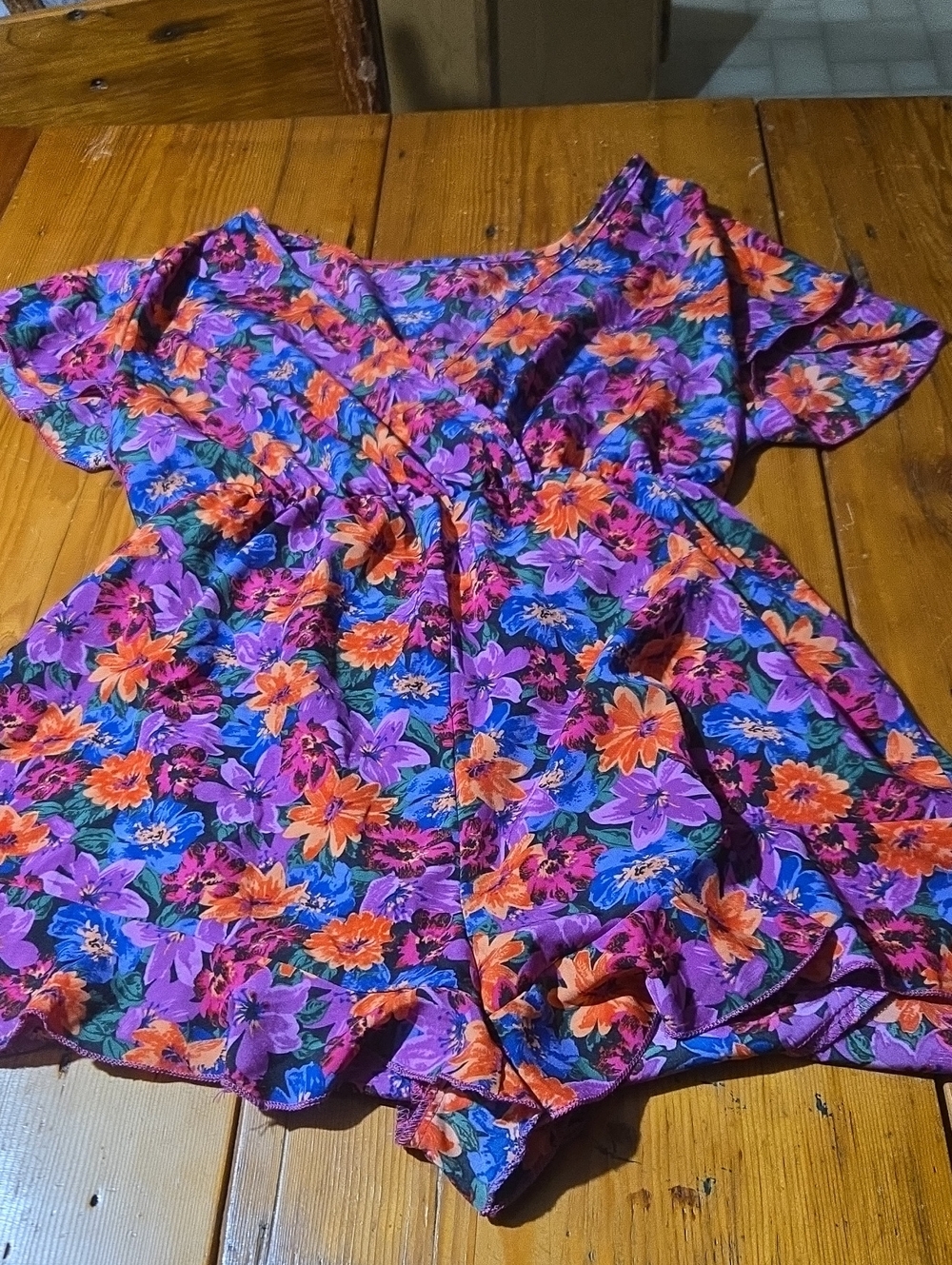 Shein Floral Short Romper Sz Xl in Purple & Orange